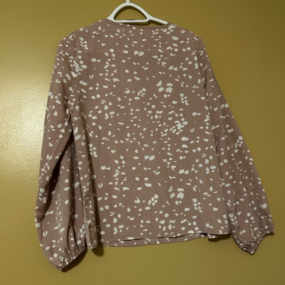 Women's pink and White Patterned Top - Picture 2 of 3